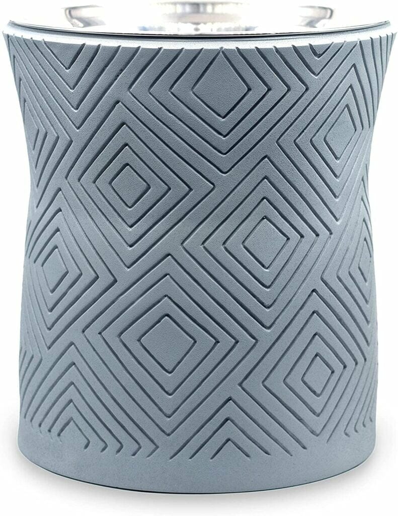 Invest in a dog bowl with a raised rim